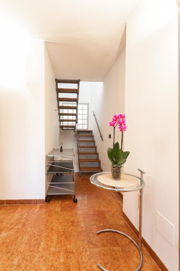 Bologna'S Way Sguardo Sui Tetti Apartment Exterior foto