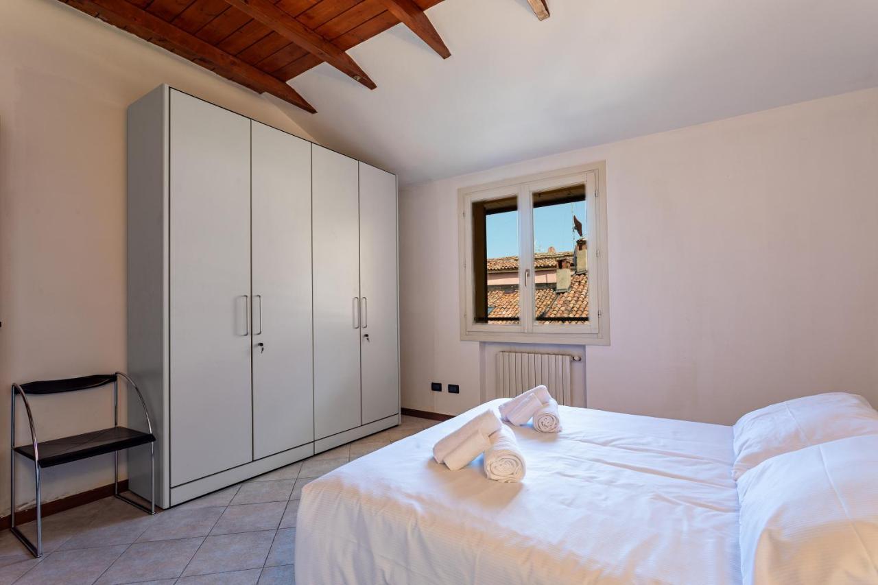 Bologna'S Way Sguardo Sui Tetti Apartment Exterior foto